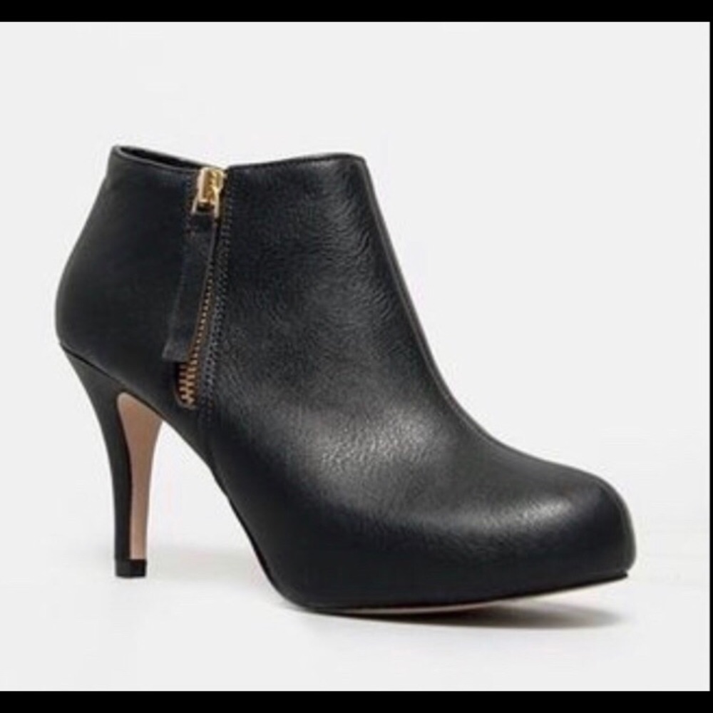 Madden Girl Ginger Black Bootie size 9.5